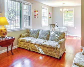 Cozy Memphis Vacation Rental Near Beale Street! - Μέμφις - Σαλόνι
