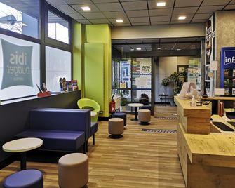 ibis budget Tours Centre Gare - Tours - Building