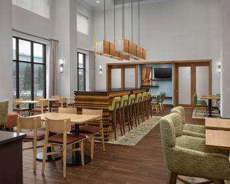Hampton Inn & Suites Baltimore North/Timonium, MD - Lutherville Timonium - Lobby