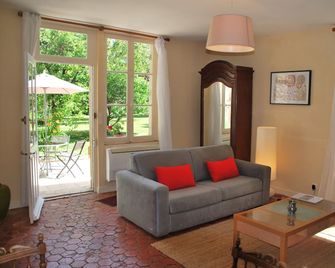 COMFORT air-conditioned house with garden, terrace in Medieval City in Burgundy - Semur-en-Auxois - Living room