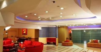 Hotel Futura Centro Congressi - Casoria - Lobby