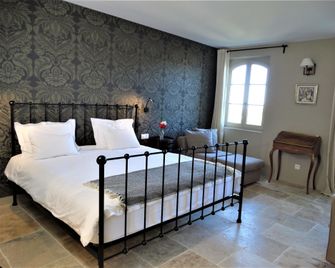 Château MontPlaisir charming b&b in Provence - Вальреас - Спальня