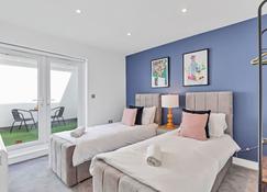 Right On : Bright On Apartment 1C | By My Getaways - Brighton - Bedroom