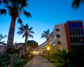 Grand Sahins Gumuldur Resort - Gümüldür Cumhuriyet - Edificio