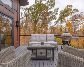 Treehouse Summit by Innsbrook Vacations! - Innsbrook - Balcony