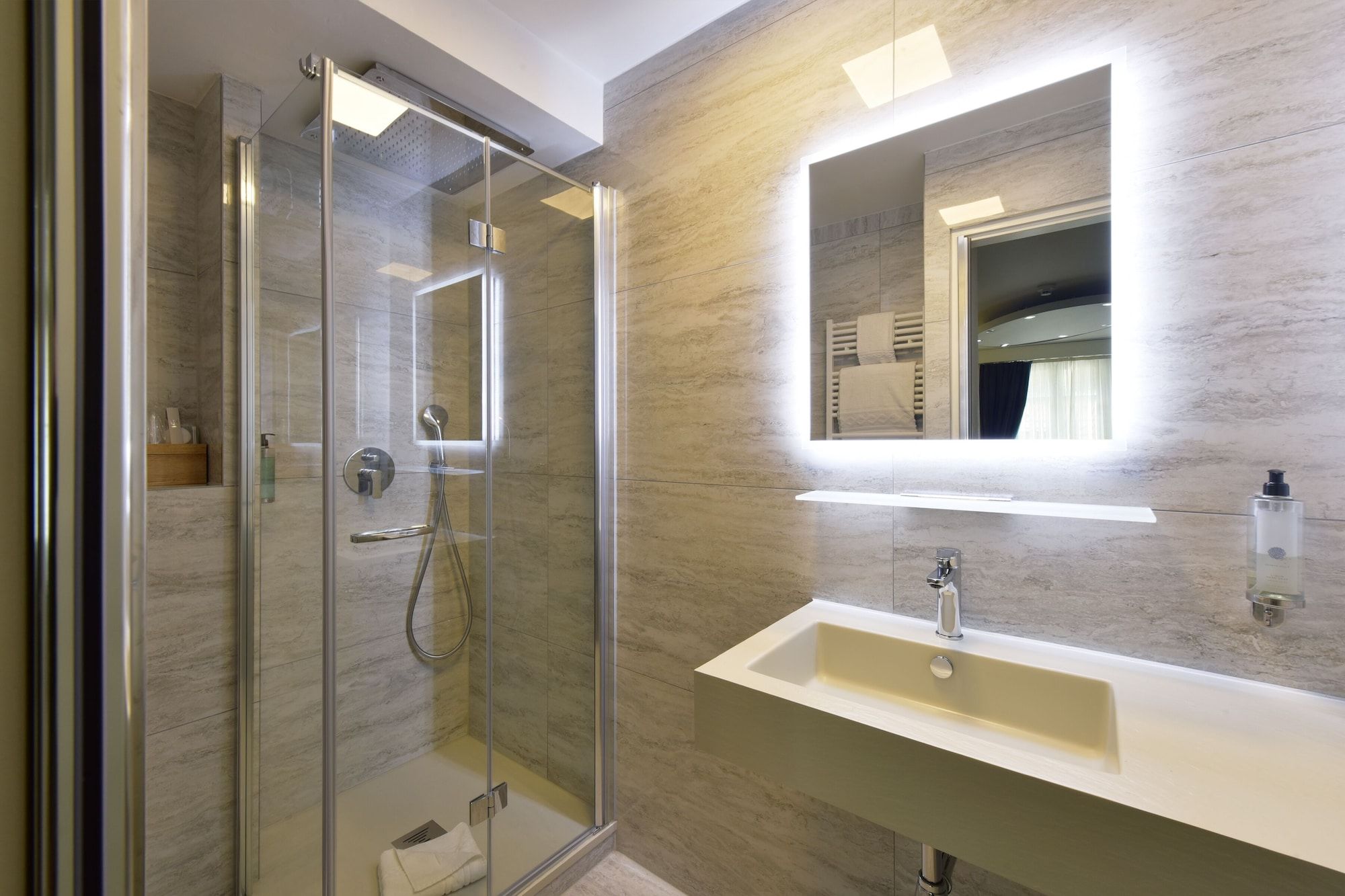 Hotel Rousseau - Geneva - Bathroom