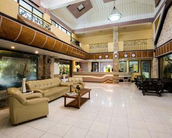 Family Country Hotel & Convention Center - General Santos - Lobby
