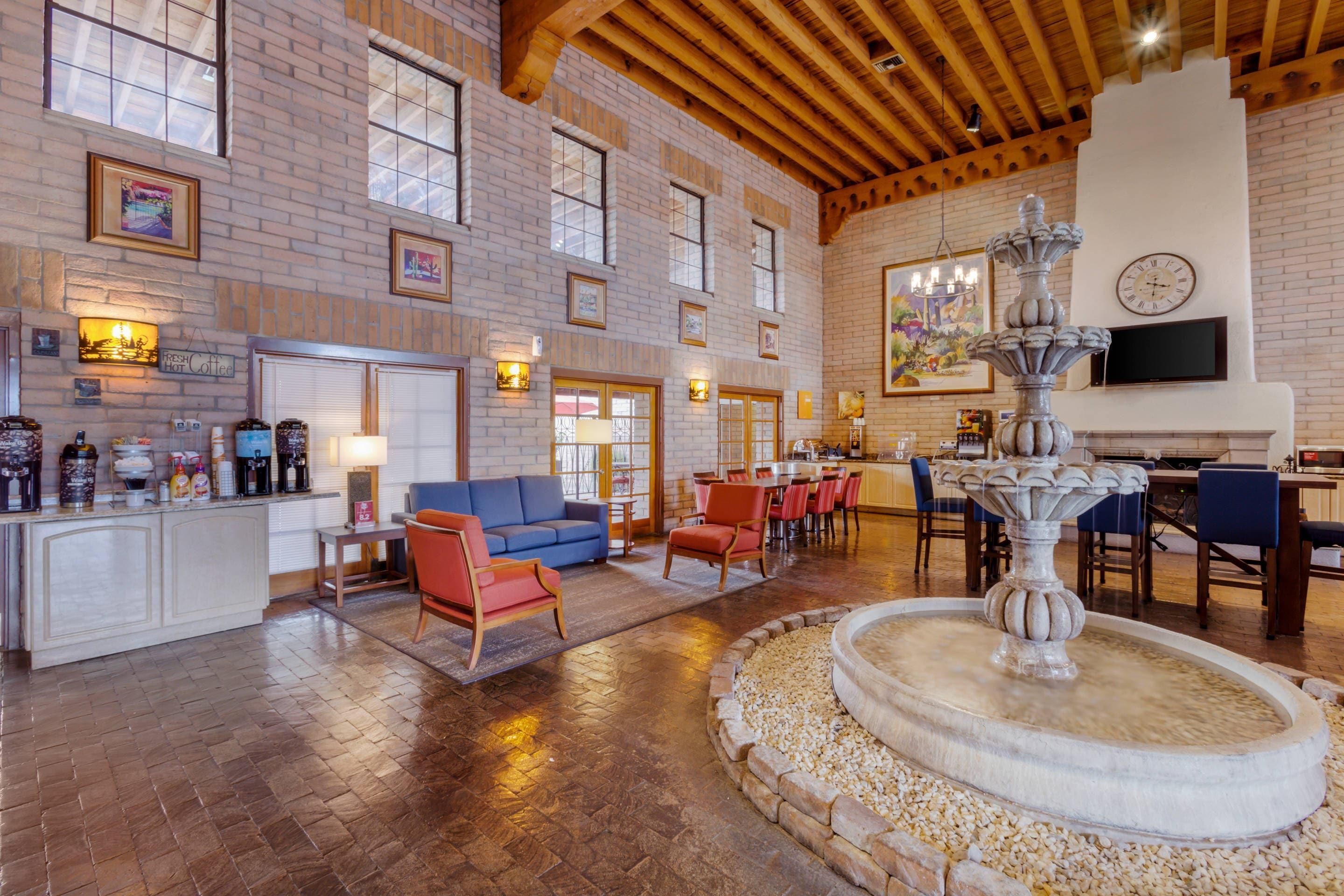 Comfort Suites Tucson near Sabino Canyon - Tucson - Reception