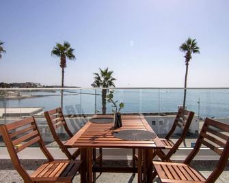 Phaedrus Living Seaview Modern Flat Lighthouse 52 - Paphos - Balcony