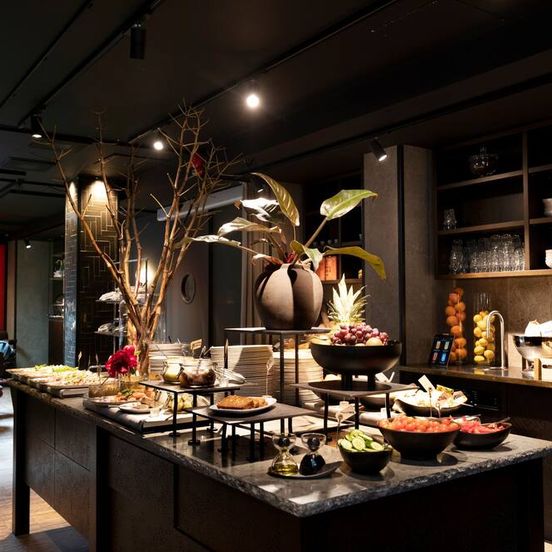 Buffet view of Elite Hotel Esplanade