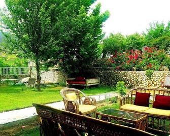 Gahirat Castle - Chitral - Patio