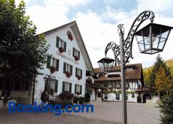 Romantik Hotel zu Den Drei Sternen - Othmarsingen - Building