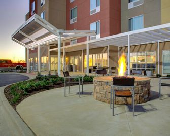 TownePlace Suites by Marriott Albany - Albany - Hàng hiên