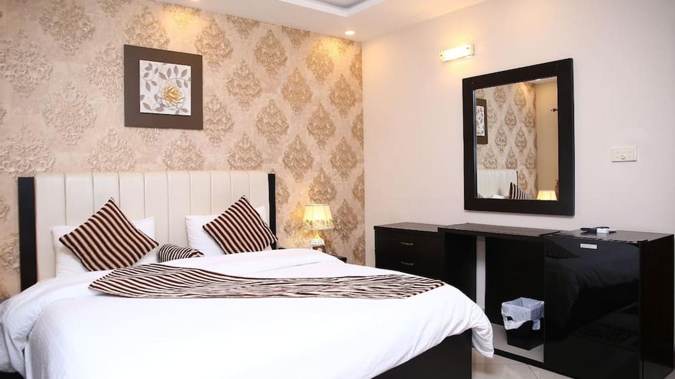 Safari Club 3 Bahria Town
