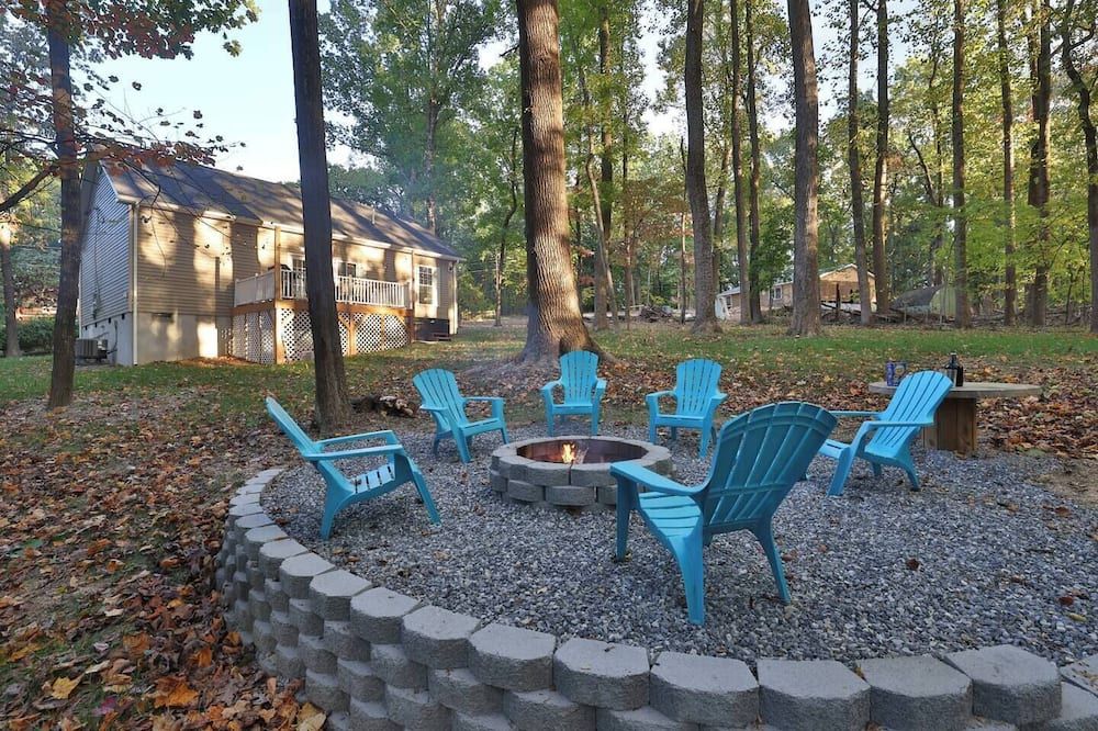 Firepitbbqhot Tubkingfull Kitchensmarttvpets - Harpers Ferry - Patio
