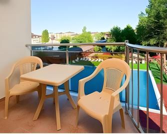 Emerald Hotel - Vityazevo - Balcó