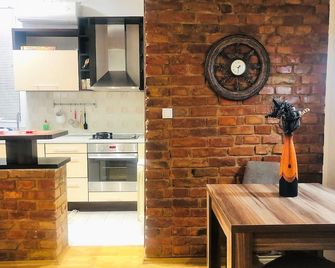 Cozy one-bedroom apartment Sarajevo - סרייבו - מטבח