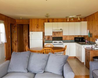 Greenwich View Cottages (Unit #2 - Duplex) - St. Peters Bay - Cocina