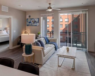 Convention Ctr Luxury 1br Pool Gym Hot Tub - Salt Lake City