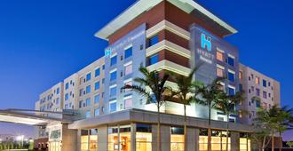Hyatt House Ft. Lauderdale Air-South - Dania Beach - Building