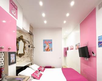 Urban Flat 193 - Barbie in Paris - Paris - Kamar Tidur