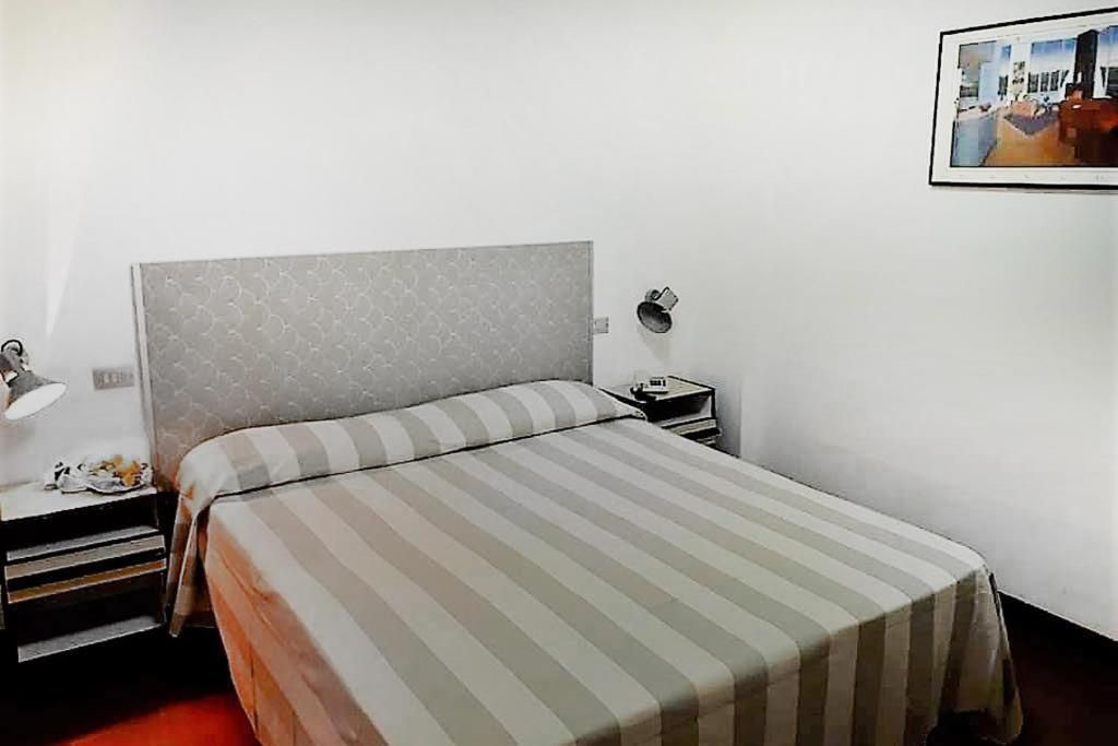 Hotel Blumen - סן בנדטו דל טרונטו - חדר שינה