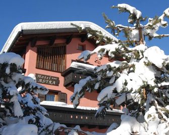 阿斯特拉酒店 - 利維諾 - 利維尼奧 - 建築