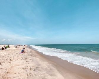 Boho Beach Cottage- Quiet, Deck, Private parking, Bikes- 1 mi to Beach & Boards! - Ocean City - Beach