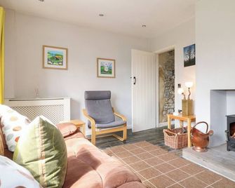 Jasmine Cottage, Bakewell - Bakewell - Вітальня