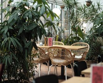 Das Schöne Leben Pop-Up Hotel - Hornberg - Innenhof