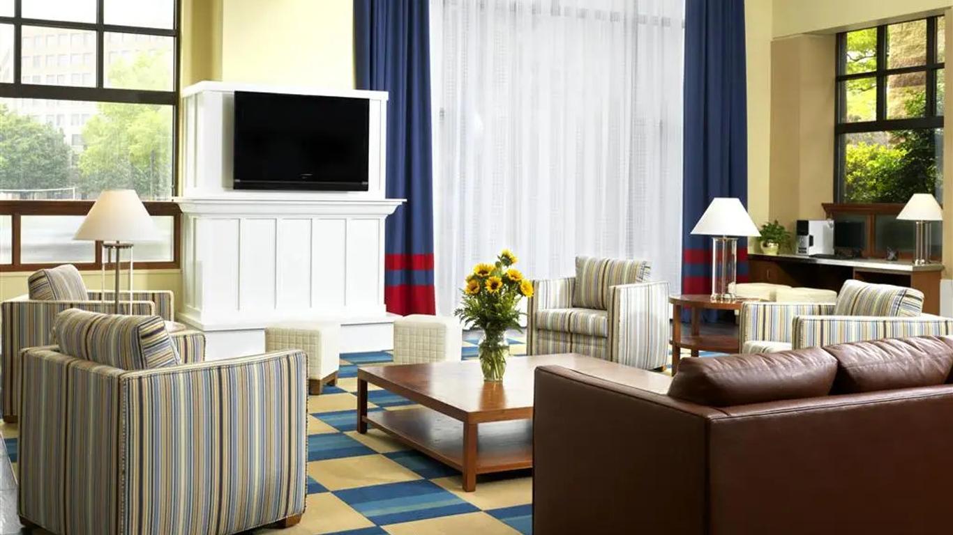 Four Points by Sheraton Philadelphia Airport