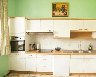Voisins du kayak - Dinant - Kitchen