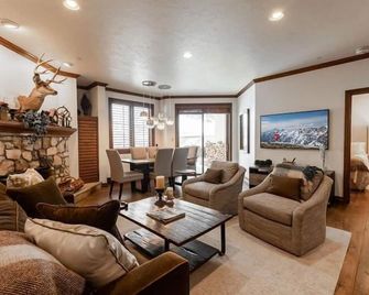 Strawberry Park Condominiums - Beaver Creek - Sala de estar