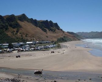 Great holiday accommodation at Kairakau Beach - Havelock North - Beach