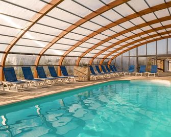 The Originals Boutique, Hôtel Spa, Honfleur Sud - Honfleur - Piscina