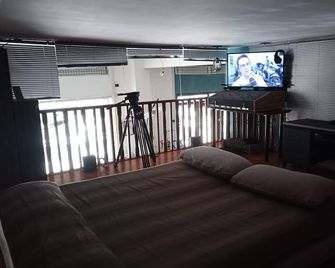 Costumbrismo Caffe - Rome - Bedroom