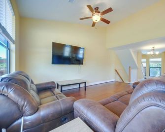 Townhome Near Lake Lbj W/ Deck & Patio! - Horseshoe Bay