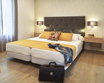 Hostal Boutique Aurora - Nerja - Habitación