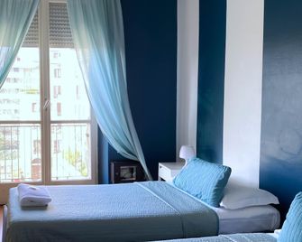 B&B I Am Here - Gioia 71 - Milan - Bedroom