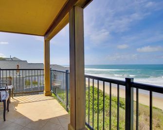 Oceanfront Oregon Retreat - Pool, Sauna & Patio! - Lincoln Beach - Balcón