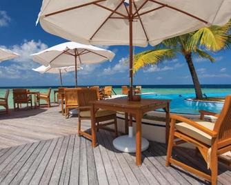 Filitheyo Island Resort - Filitheyo Island - Patio