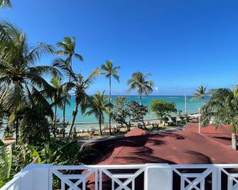 Solaz Boutique Hotel - Las Terrenas - Patio