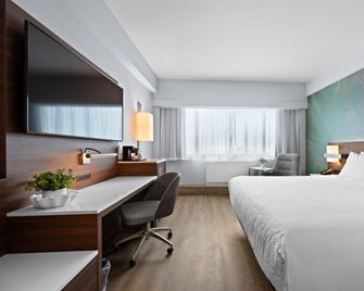 Armon Plaza - Montréal Arpt by IHG - מונטריאול - חדר שינה