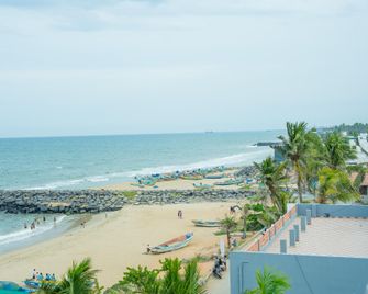 Ocean Spark Resort, Pondicherry - Pondicherry - Beach