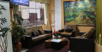 Retamas Hotel - Cajamarca - Sala de estar