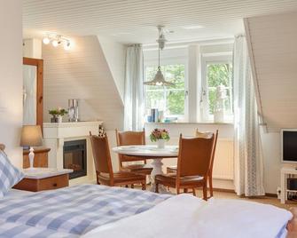Charming Apartment in Weißenbrunn near Forest - Kronach - Schlafzimmer