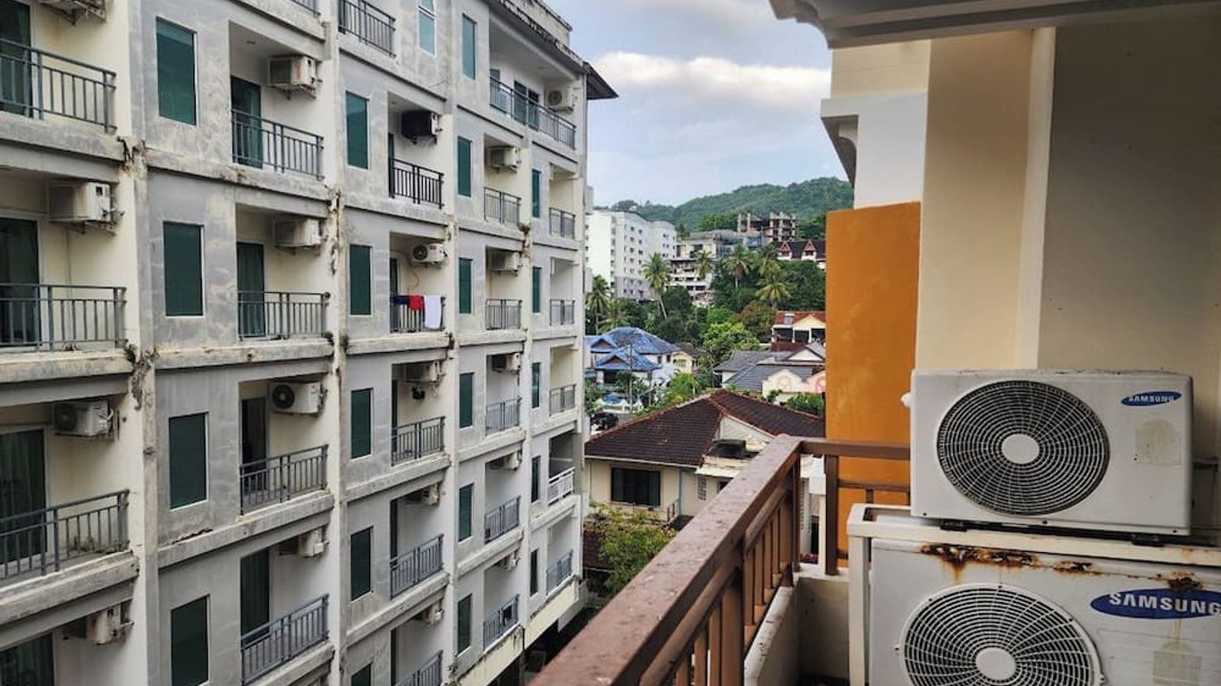 โรงแรมแลนด์มาร์ก ป่าตอง