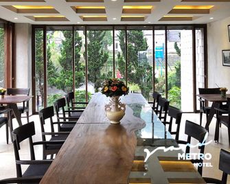 Grand Metro Hotel Puncak - Puncak - Restaurant