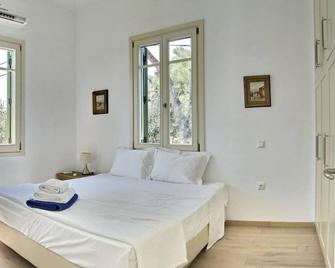 Villa Amphora - Three Bedroom Villa, Sleeps 6 - Mytilene - Bedroom
