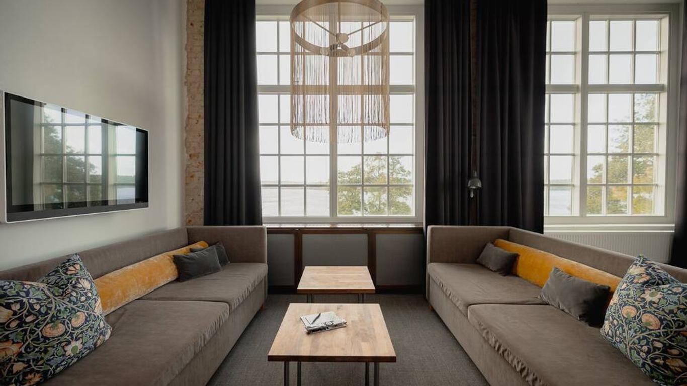 ناس فابريكير هوتل أوتش ريستورانج